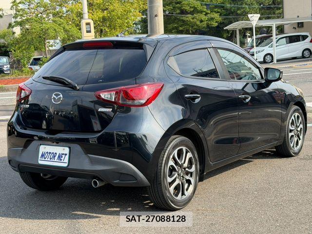 Mazda DEMIO 2015-07 8561712-1