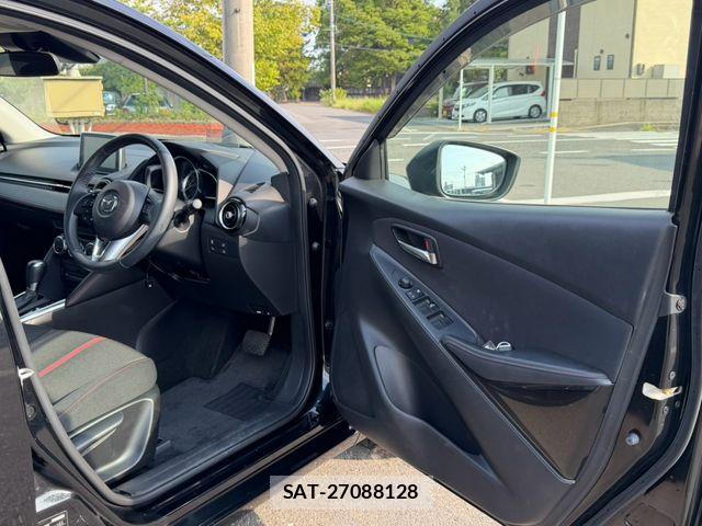 Mazda DEMIO 2015-07 8561712-27