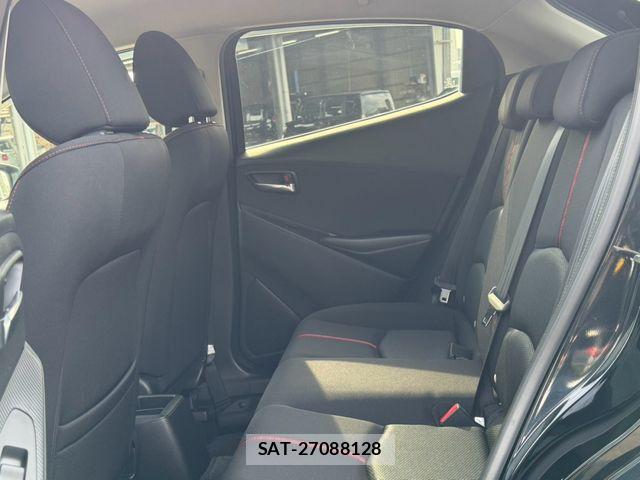 Mazda DEMIO 2015-07 8561712-4
