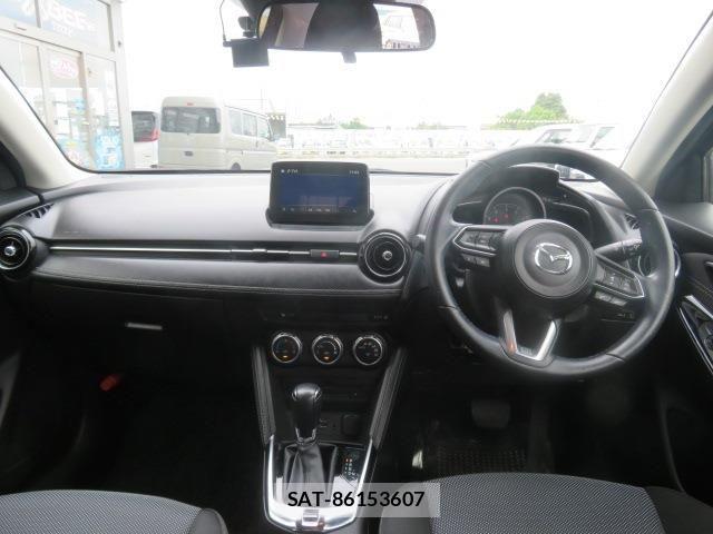 Mazda DEMIO 2017-12 8561707-7