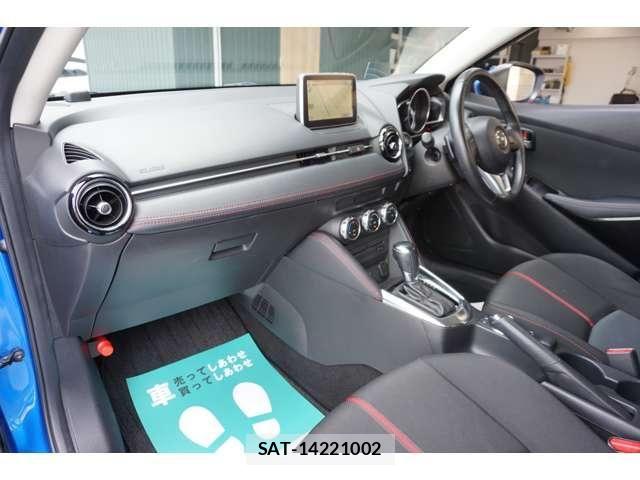 Mazda DEMIO 2015-01 8561708-15