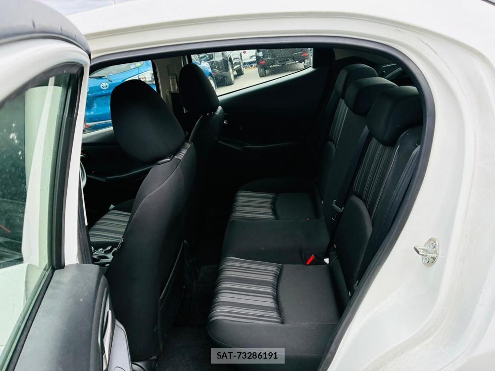 Mazda DEMIO 2019-06 8427873-9