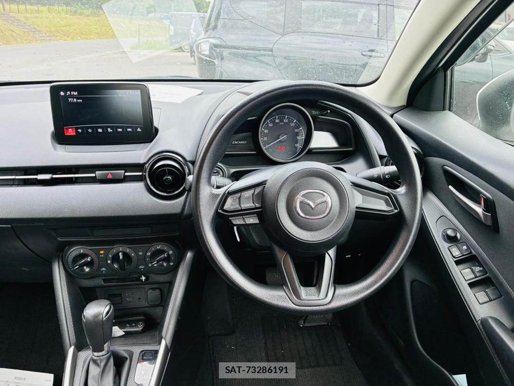Mazda DEMIO 2019-06 8427873-13