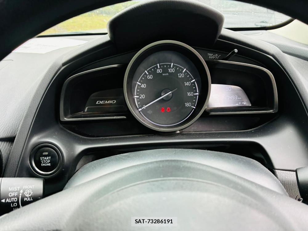 Mazda DEMIO 2019-06 8427873-15
