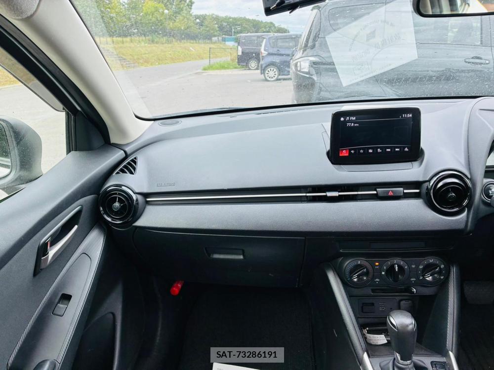 Mazda DEMIO 2019-06 8427873-17