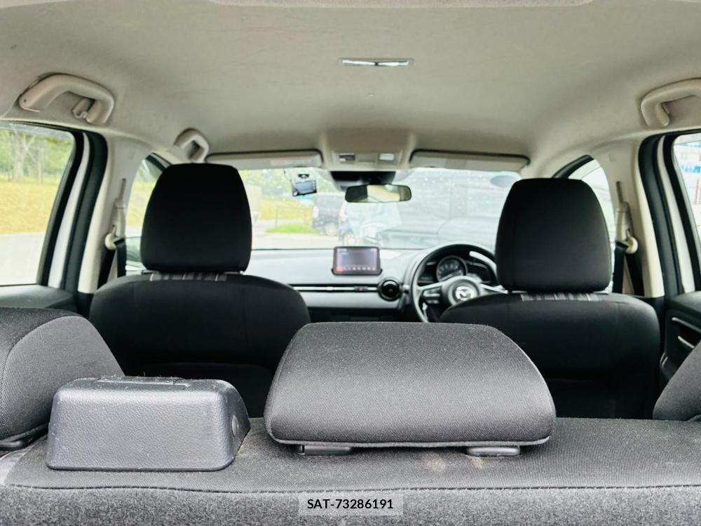 Mazda DEMIO 2019-06 8427873-24