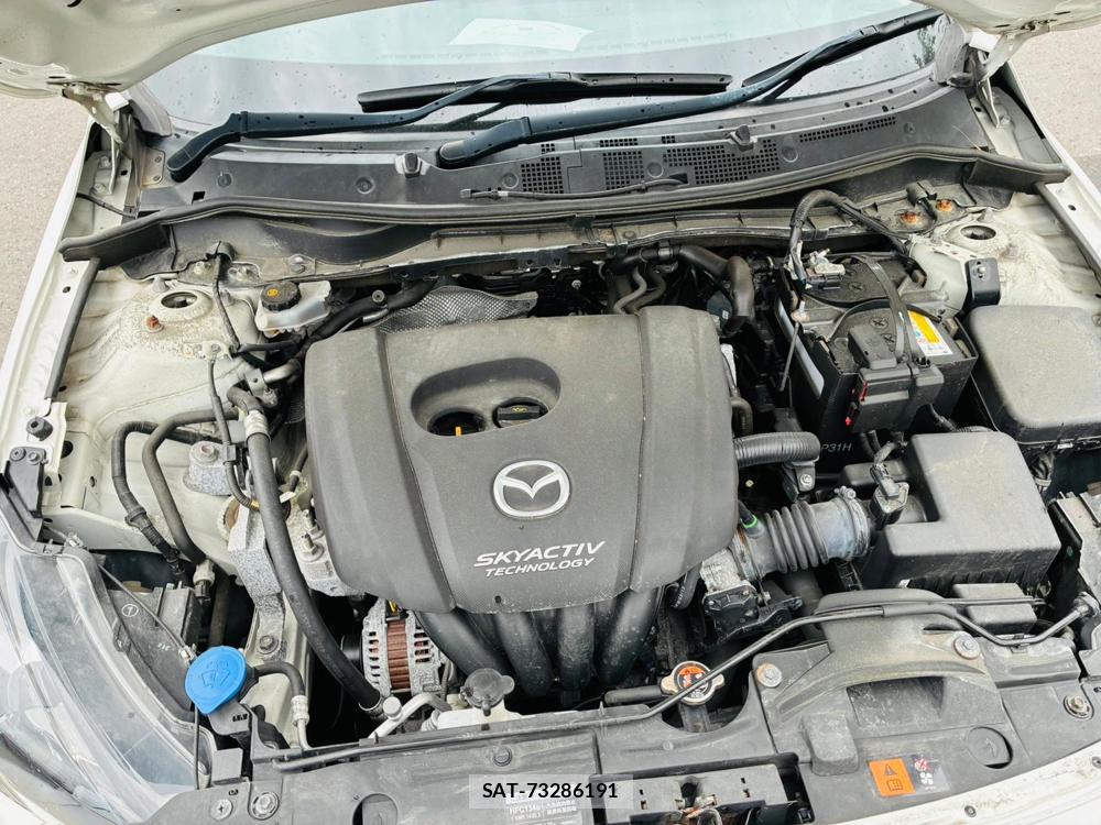 Mazda DEMIO 2019-06 8427873-33