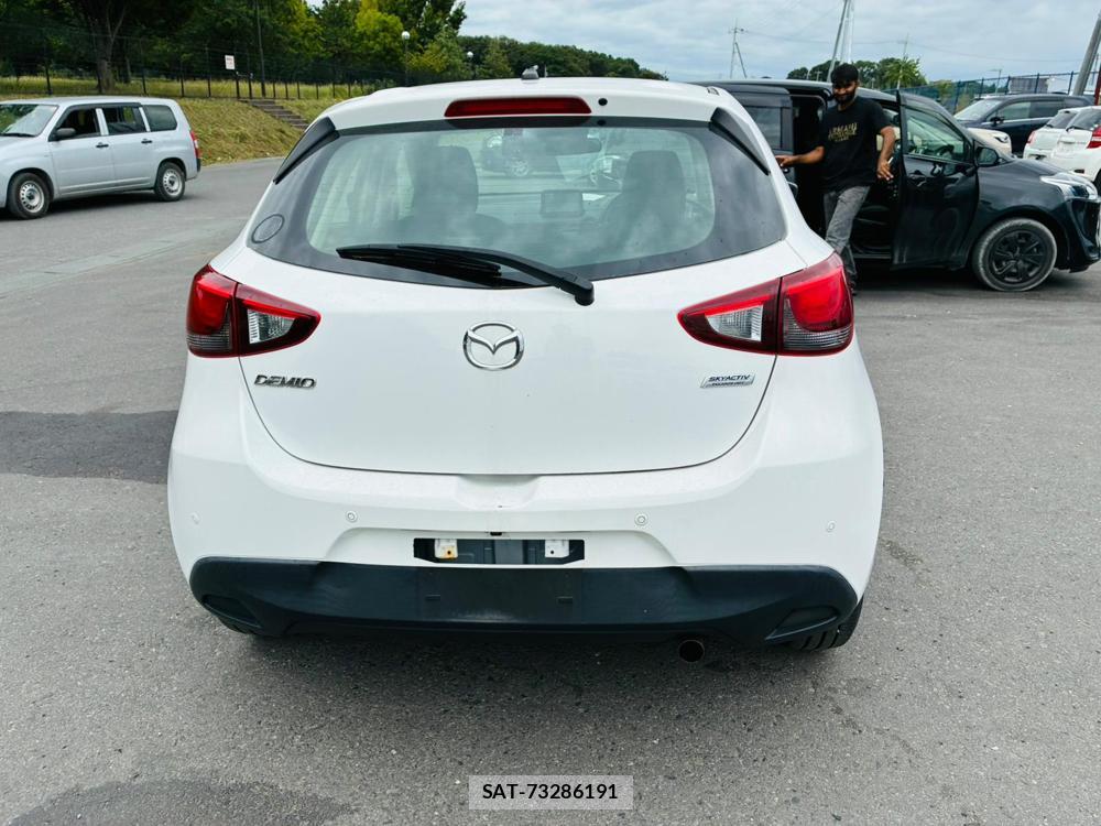 Mazda DEMIO 2019-06 8427873-3