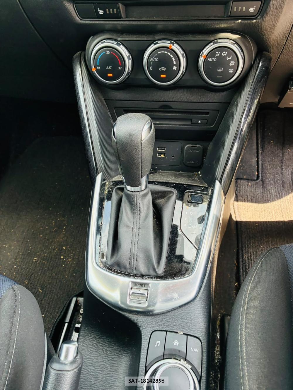 Mazda DEMIO 2016-05 8498628-19