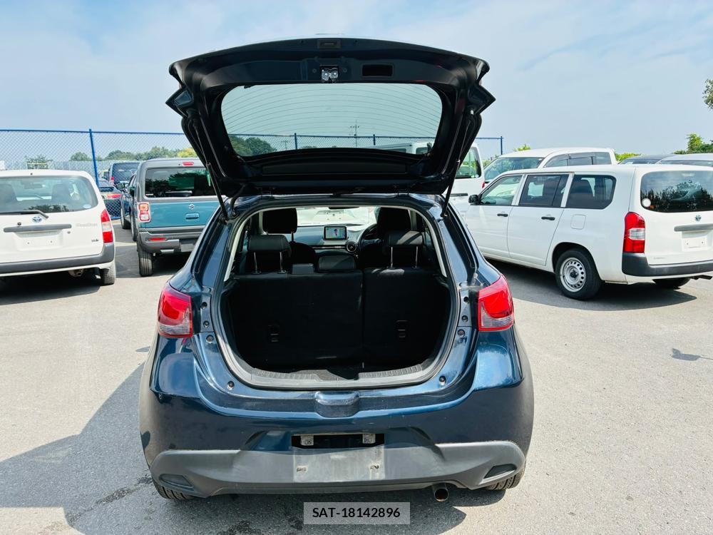 Mazda DEMIO 2016-05 8498628-27
