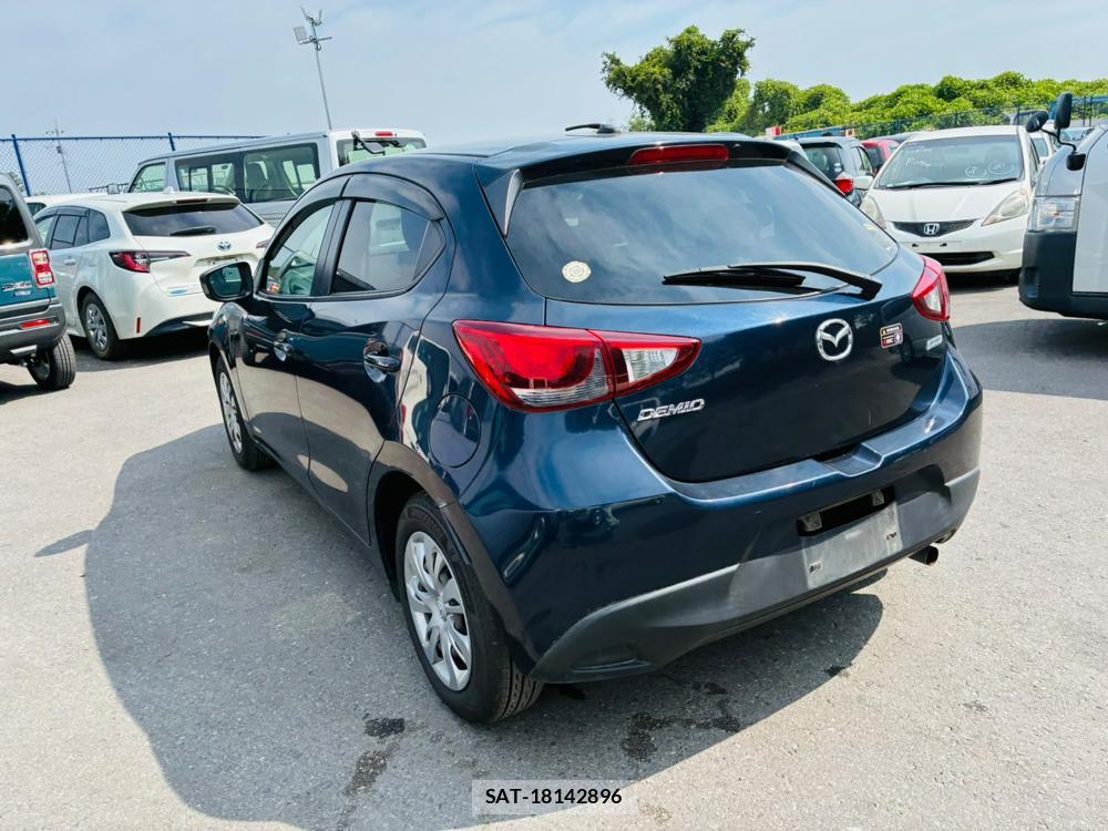Mazda DEMIO 2016-05 8498628-2