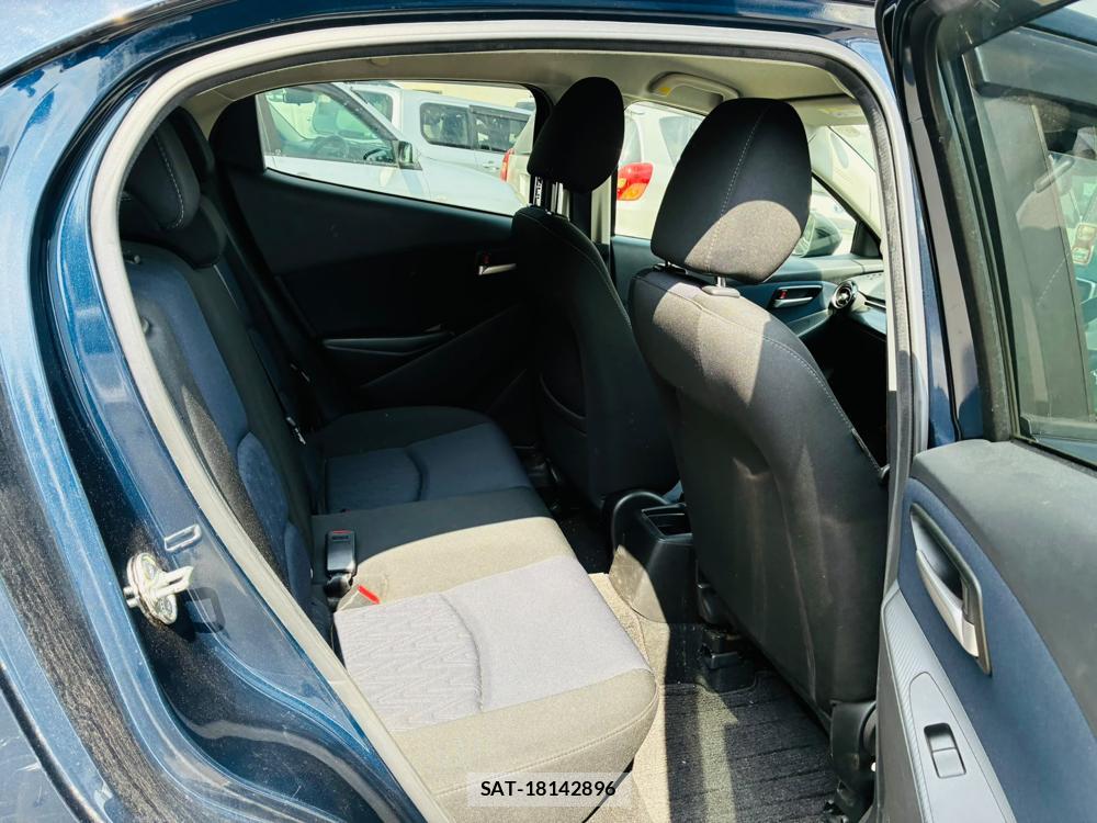 Mazda DEMIO 2016-05 8498628-8