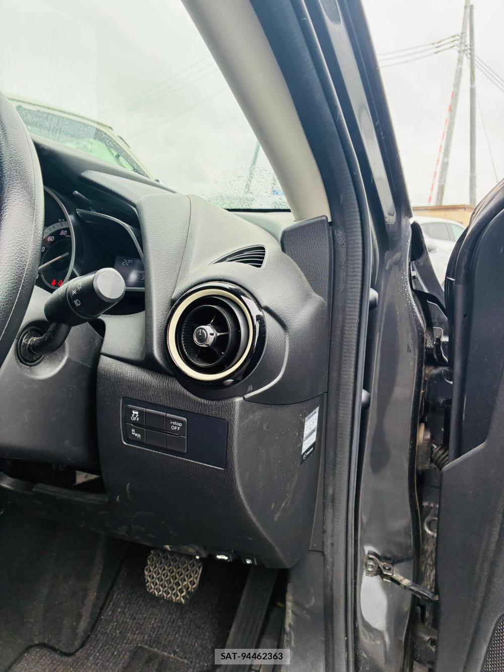Mazda DEMIO 2015-07 8549324-12