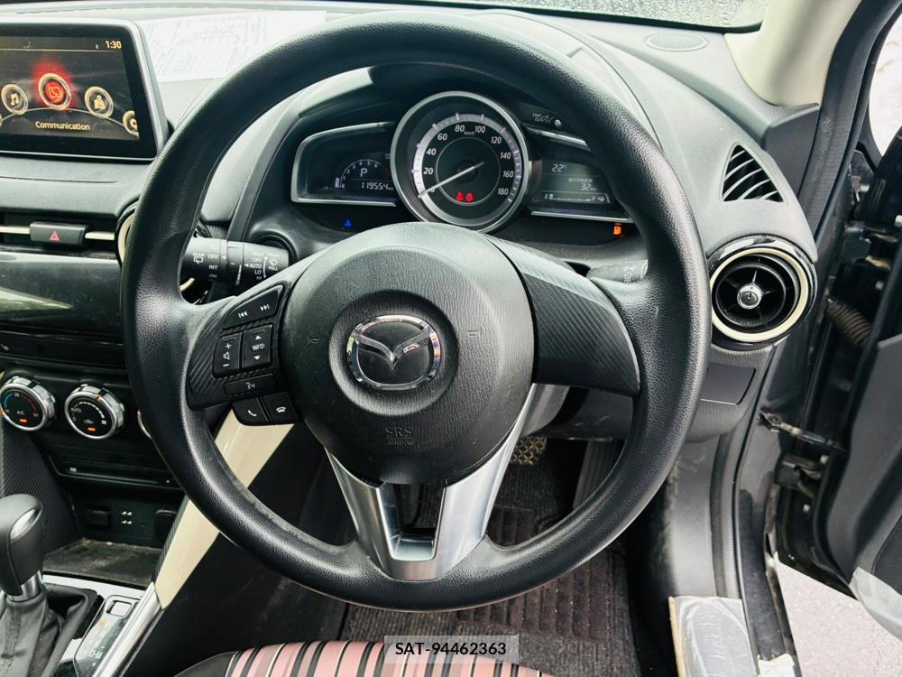 Mazda DEMIO 2015-07 8549324-13