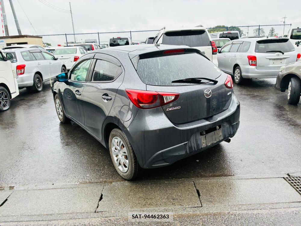 Mazda DEMIO 2015-07 8549324-2