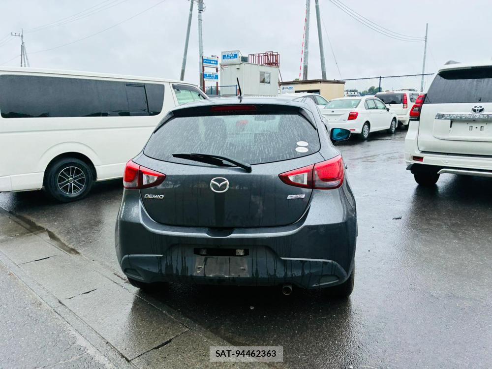 Mazda DEMIO 2015-07 8549324-3