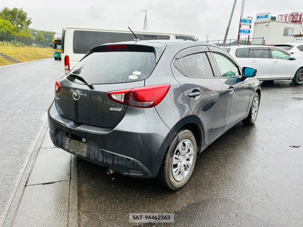 Mazda DEMIO 2015-07 8549324-4