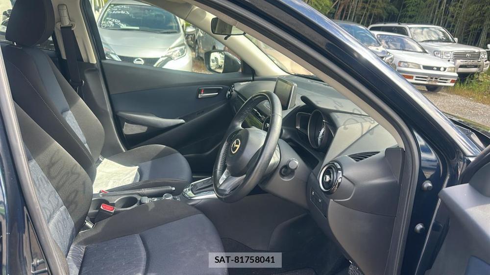 Mazda DEMIO 2014-10 8523200-12
