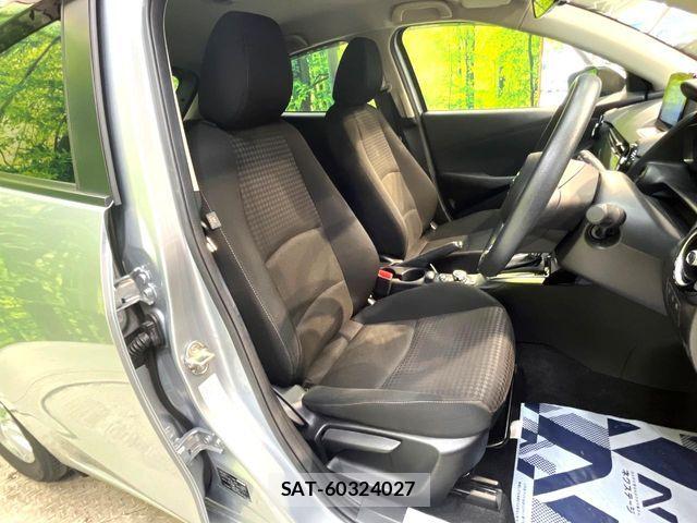 Mazda DEMIO 2016-12 8626530-7