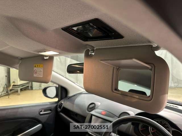 Mazda DEMIO 2013-05 8626533-17