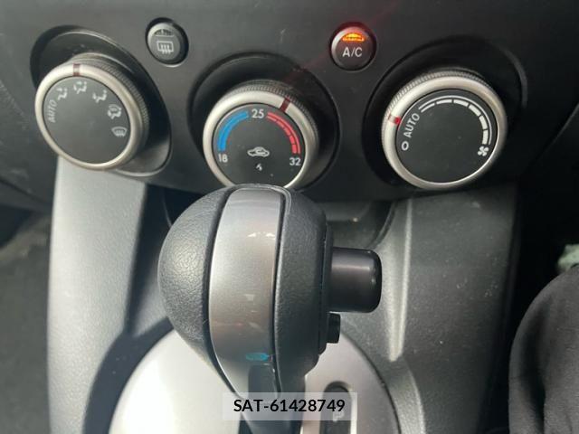Mazda DEMIO 2011-12 8658802-16