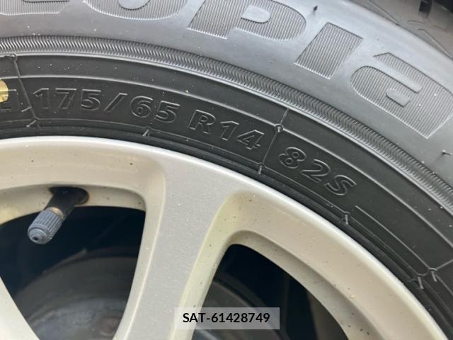 Mazda DEMIO 2011-12 8658802-8
