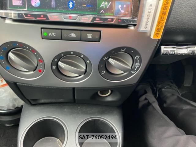 Mazda DEMIO 2006-12 8658812-13