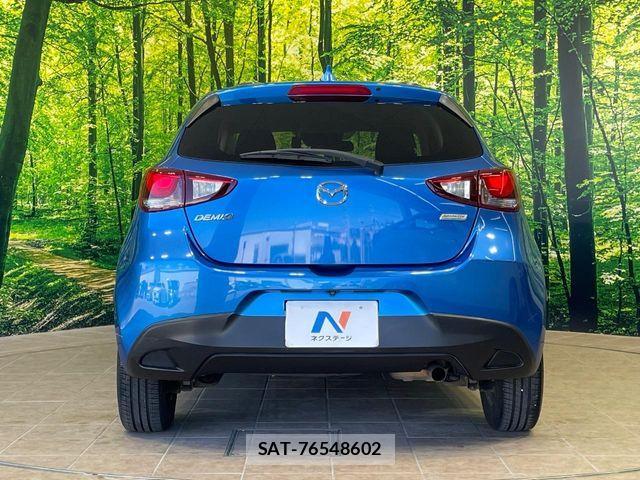 Mazda DEMIO 2017-04 8658796-15