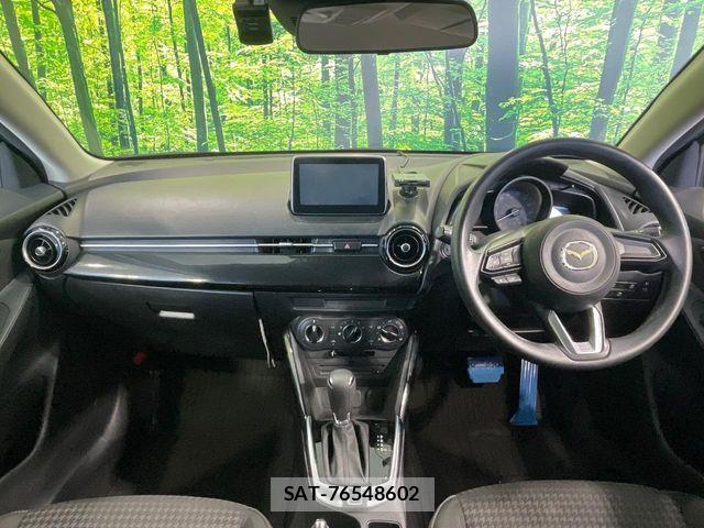 Mazda DEMIO 2017-04 8658796-1
