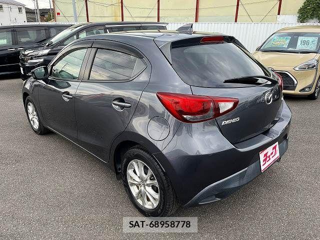 Mazda DEMIO 2016-06 8658792-3