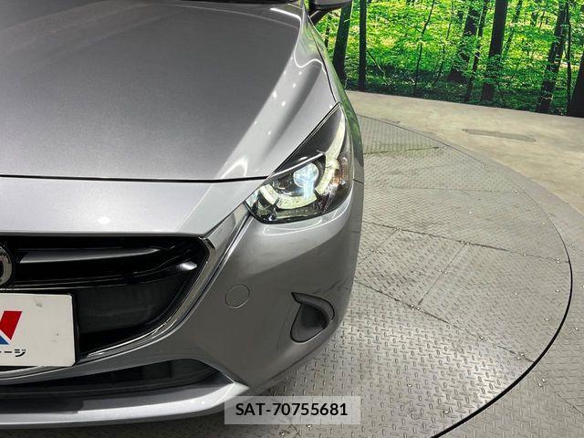 Mazda DEMIO 2015-09 8658791-11