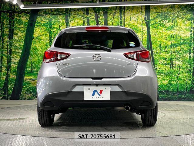 Mazda DEMIO 2015-09 8658791-14