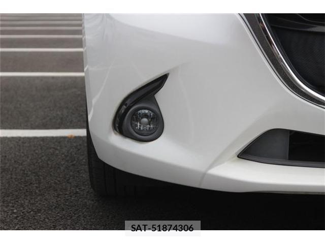 Mazda DEMIO 2014-11 8666069-17
