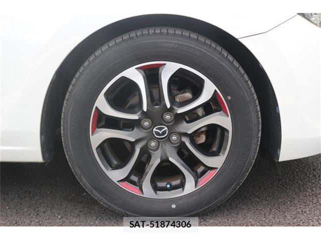 Mazda DEMIO 2014-11 8666069-27
