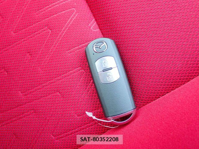Mazda DEMIO 2015-09 8666066-28