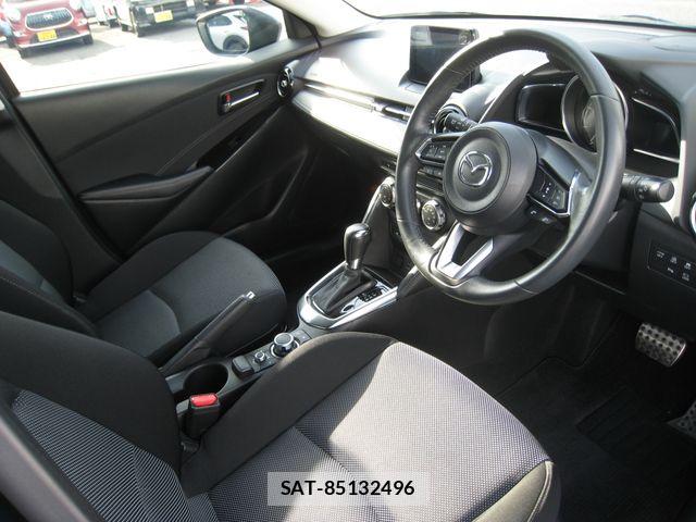 Mazda DEMIO 2019-09 8658790-1