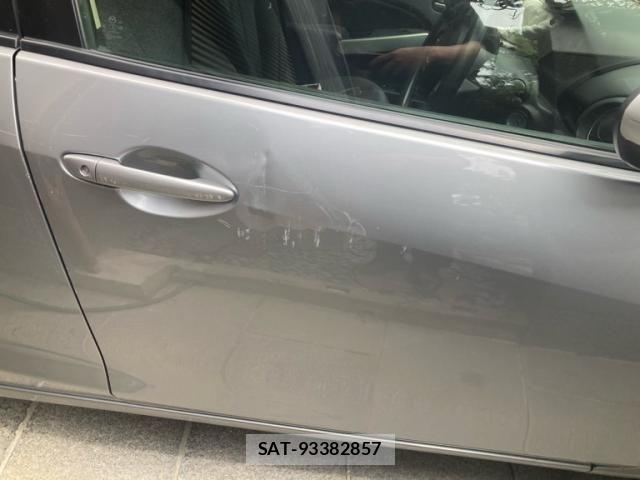 Mazda DEMIO 2013-06 8658801-1