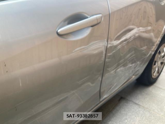 Mazda DEMIO 2013-06 8658801-2