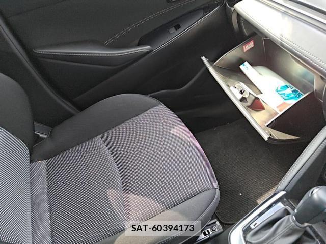 Mazda DEMIO 2019-07 8658789-19