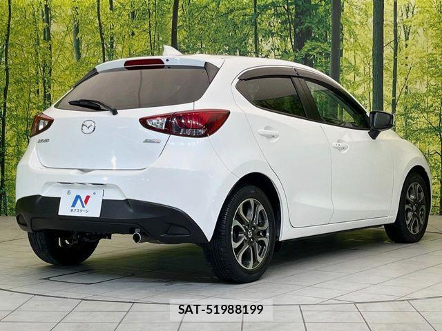 Mazda DEMIO 2016-03 8666065-16