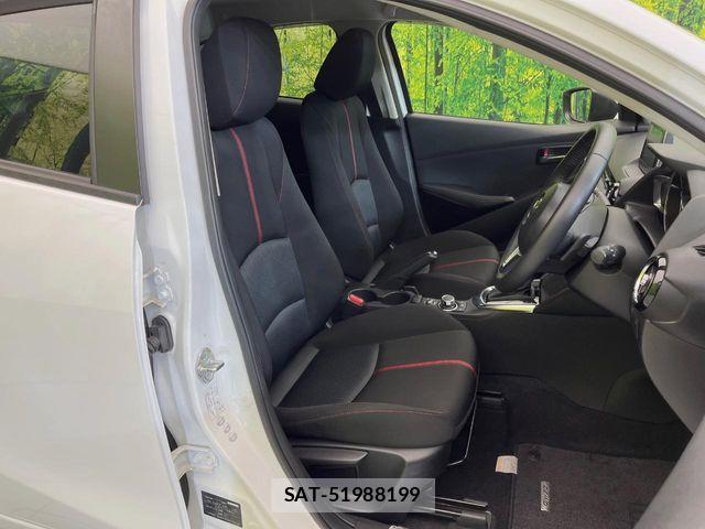 Mazda DEMIO 2016-03 8666065-7