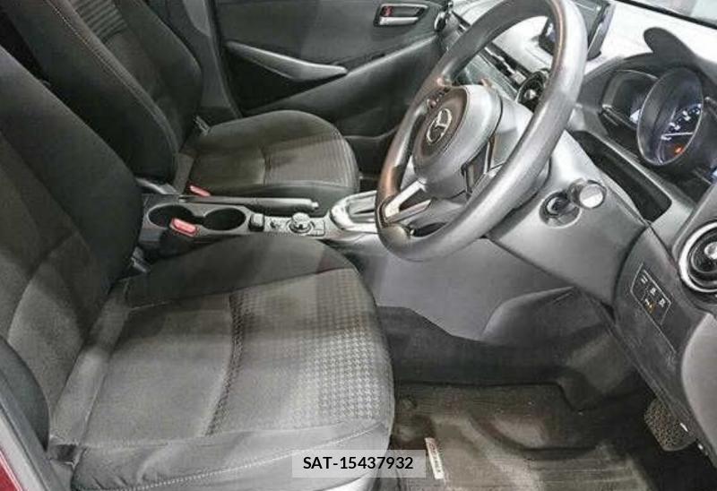 Mazda DEMIO 2019-07 8654118-3