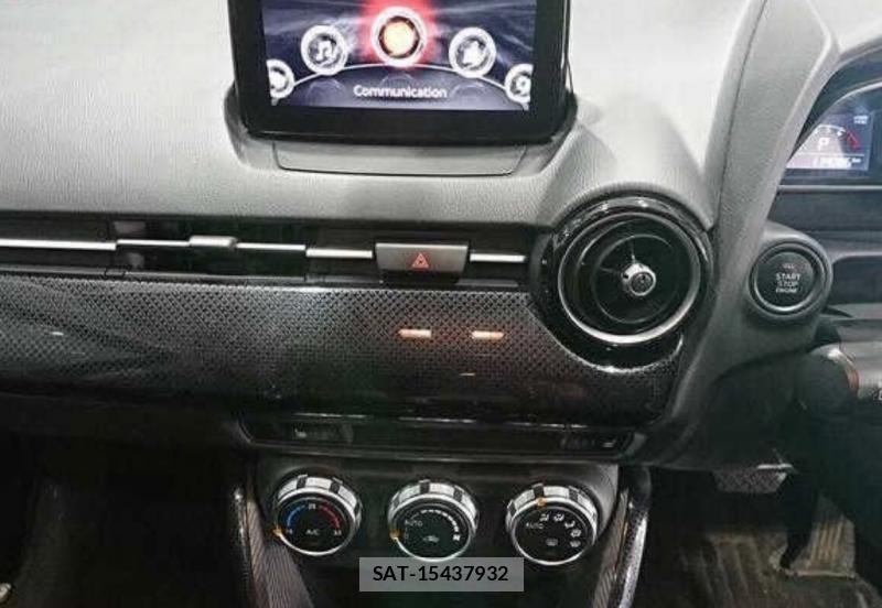 Mazda DEMIO 2019-07 8654118-6