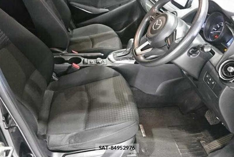 Mazda DEMIO 2019-07 8654117-3