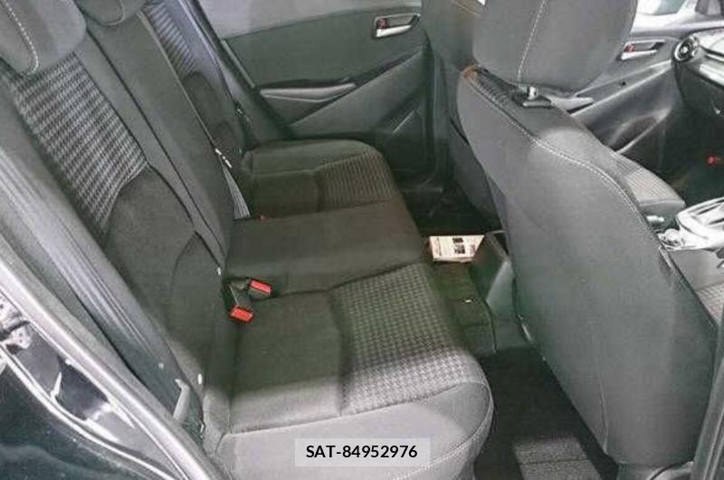 Mazda DEMIO 2019-07 8654117-7