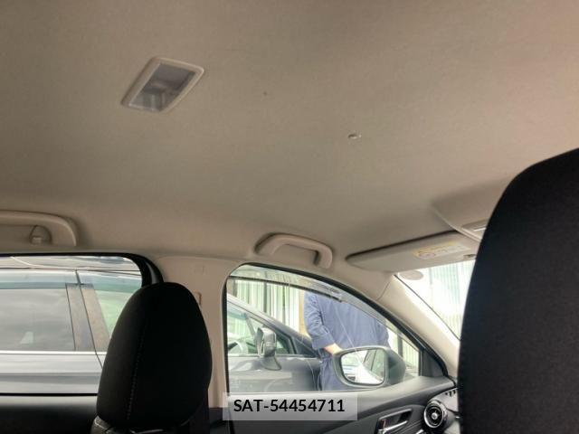 Mazda DEMIO 2018-03 8741769-13