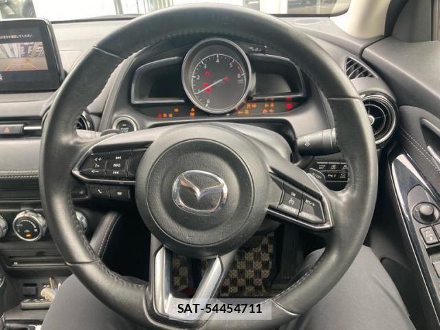 Mazda DEMIO 2018-03 8741769-16