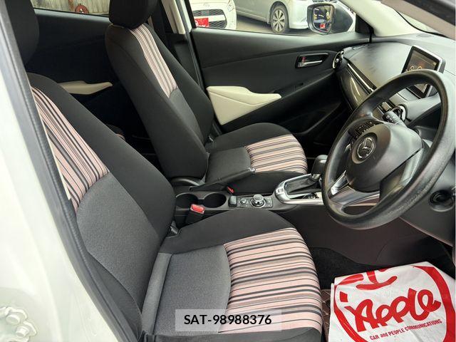Mazda DEMIO 2015-11 8741768-11
