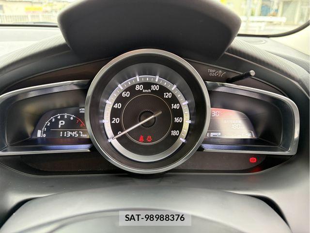 Mazda DEMIO 2015-11 8741768-14