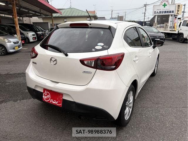 Mazda DEMIO 2015-11 8741768-5